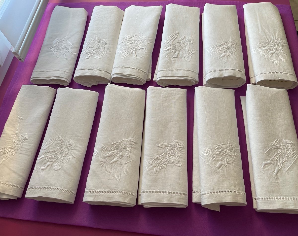 Service Ancien Nappe 12 Serviettes Indochine Broderie Main Dragons Personnages Symboles Asie-photo-8