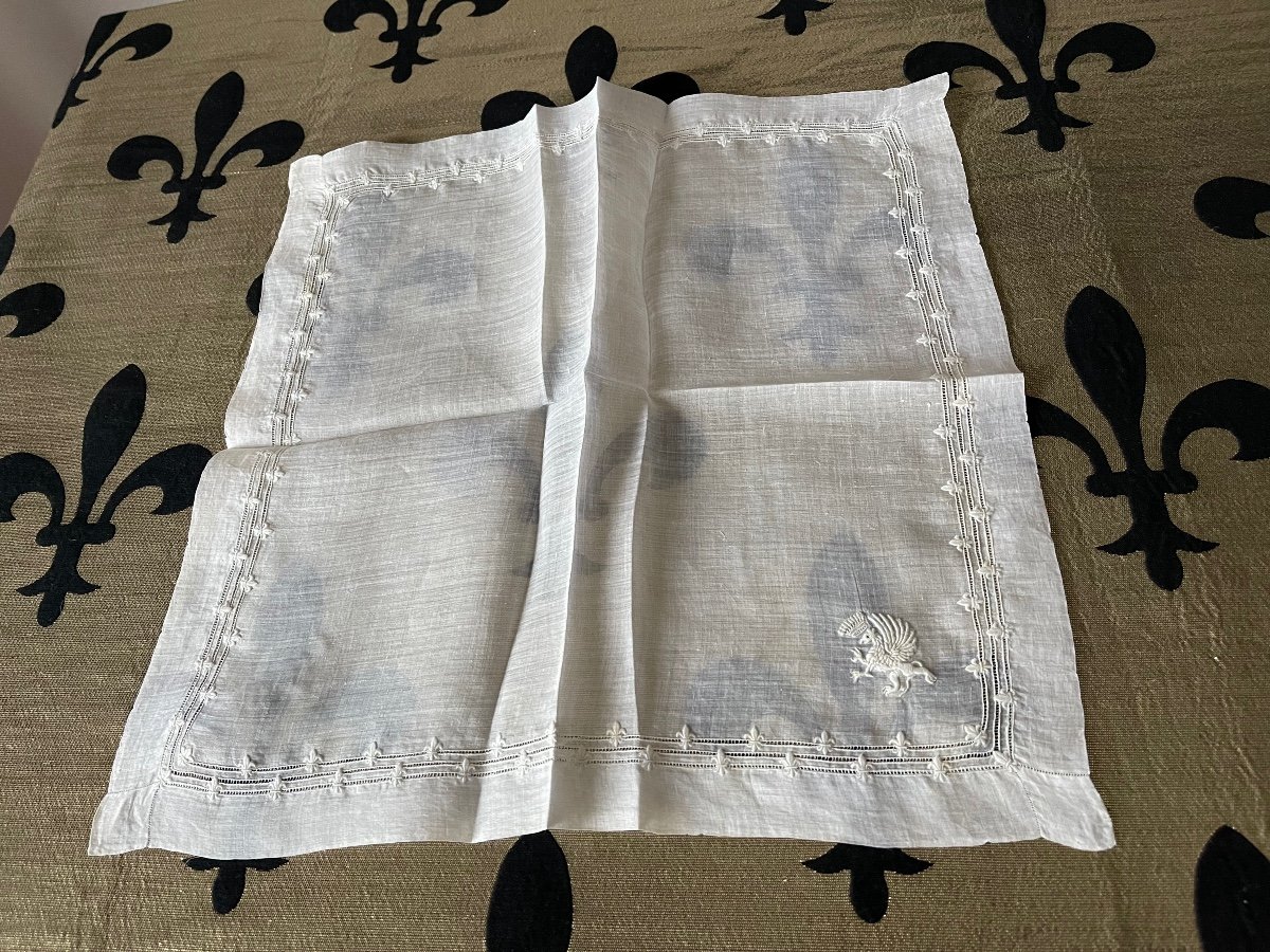 Old 19th Century Linon Handkerchief Griffon Embroidery Under Comtale Crown Lily Flowers-photo-2