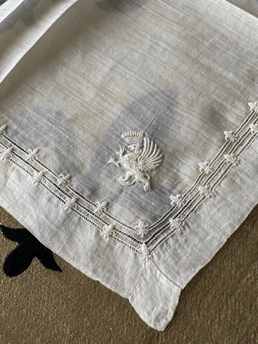 Old 19th Century Linon Handkerchief Griffon Embroidery Under Comtale Crown Lily Flowers-photo-4