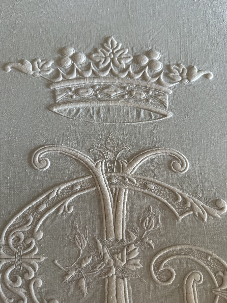 Antique Ceremonial Sheet, Linen Thread, Monogram Under A Marquis' Crown – Paris, 19th Century 360x245 -photo-4