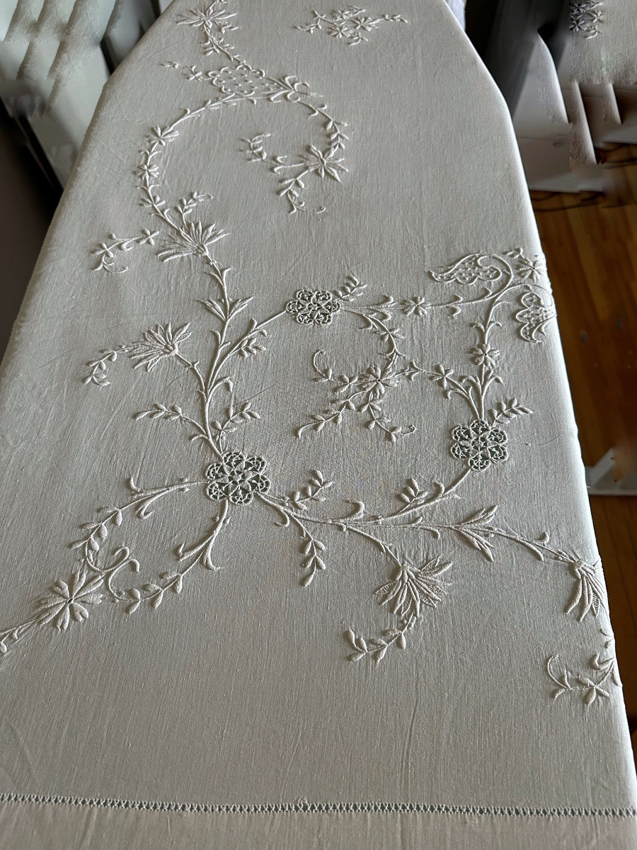 Drap de château en fil de lin Broderie Blanche – Couronne comtale brodée – XIXe siècle Nap III-photo-2