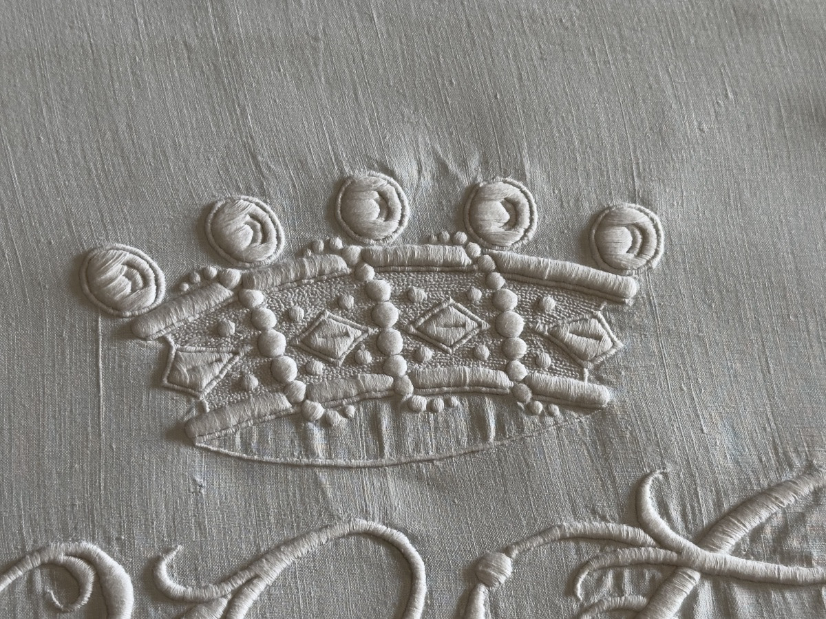 Castle Sheet In Very Light Thread With Crowned Monogram – 19th Century 249x350-photo-3