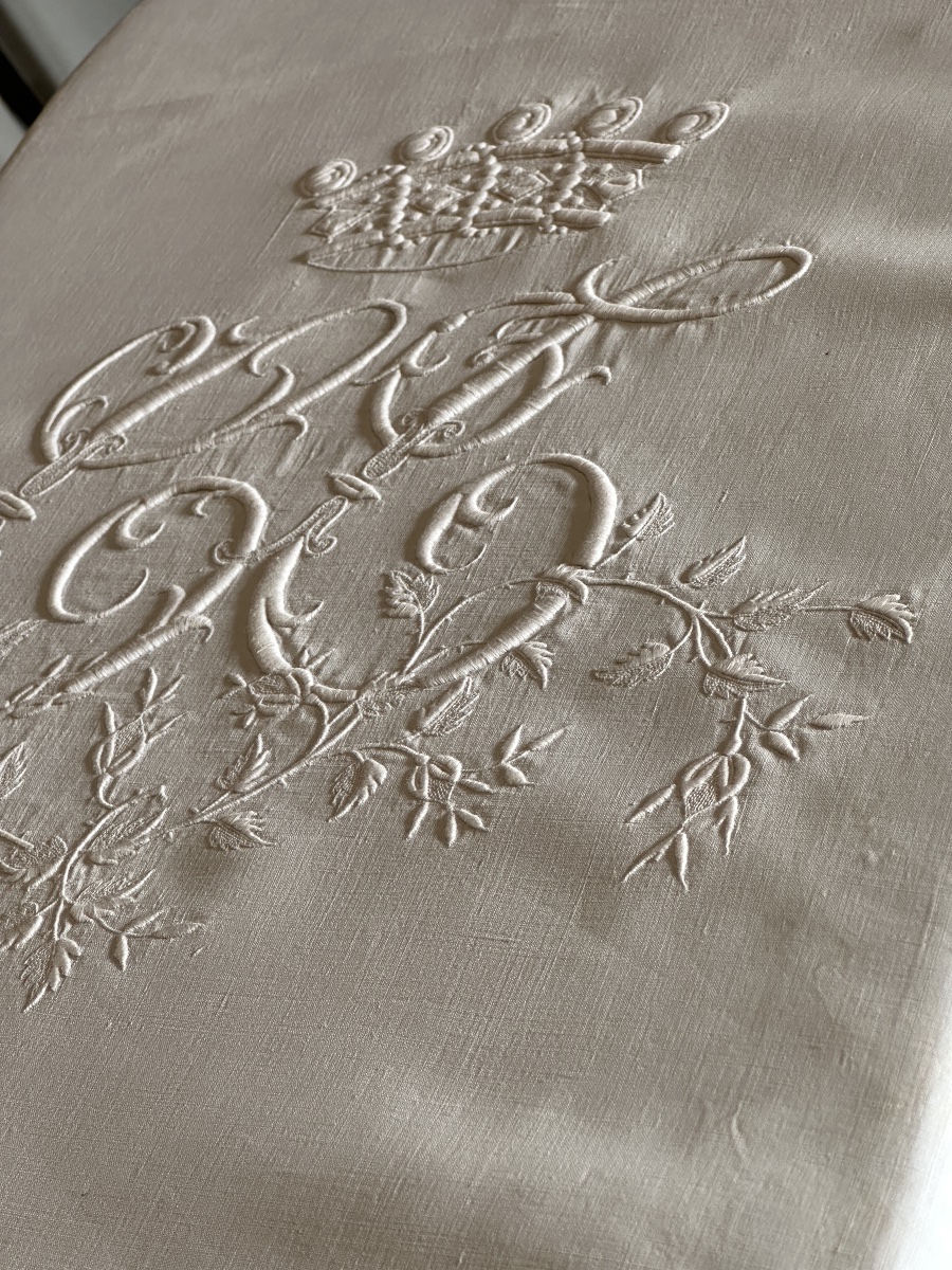 Castle Sheet In Very Light Thread With Crowned Monogram – 19th Century 249x350-photo-4