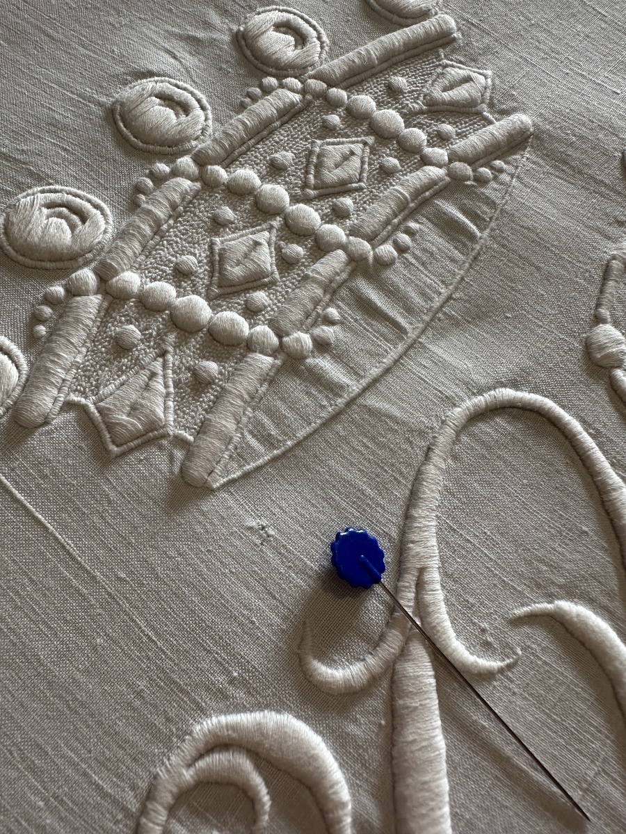 Castle Sheet In Very Light Thread With Crowned Monogram – 19th Century 249x350-photo-4
