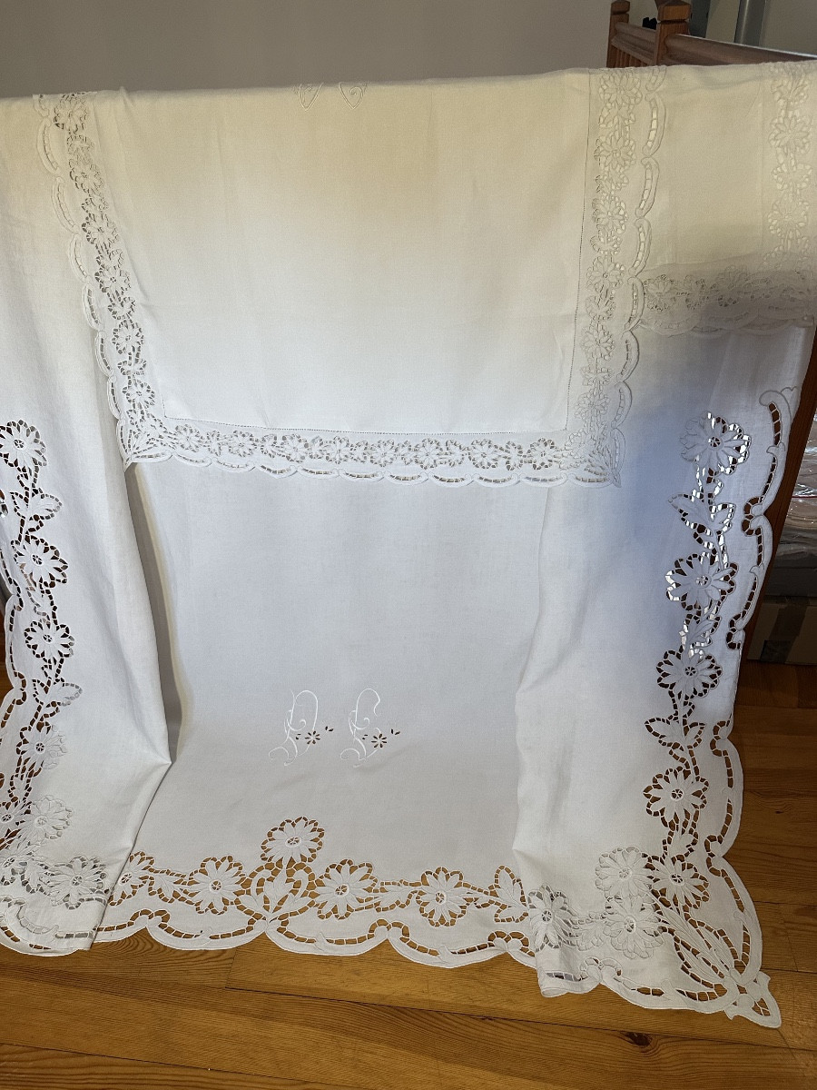 Antique Linen And Thread Set With Floral Richelieu Embroidery And Dg Belle époque Monograms 228x316