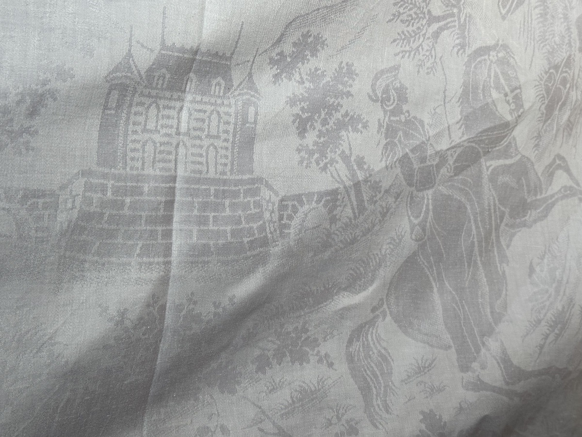 Antiquité nappe château ancienne fil lin et soie  Damassé chasse amazones XIXÈ broderie offerte-photo-1
