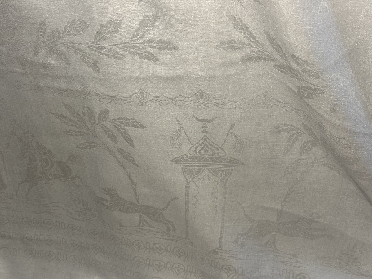 Large Antique Orientalist Damask Tablecloth With Elephants, Tigers, Exotic Hunting Monogram, 19th Century-photo-7