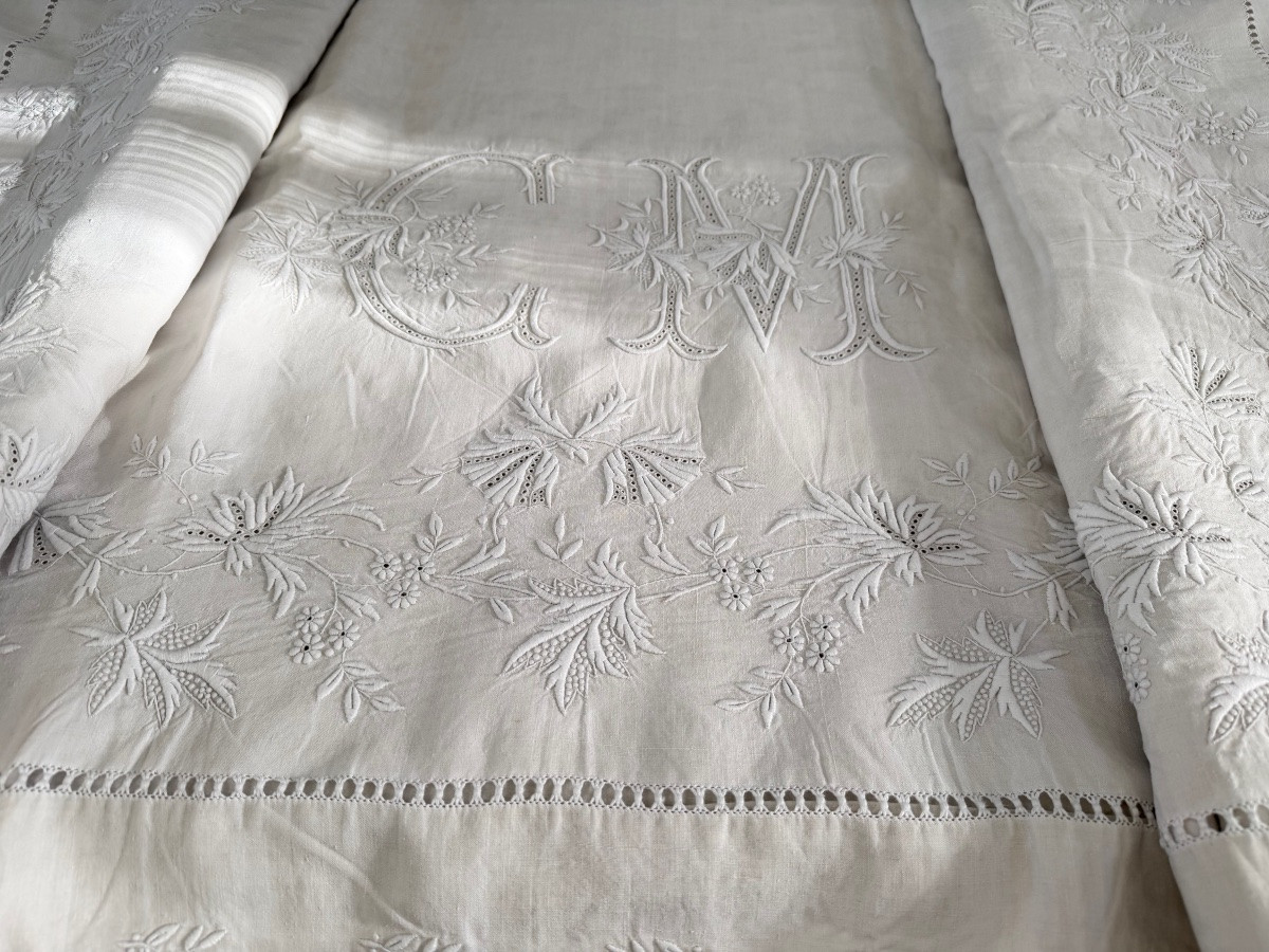 drap de mariage broderie blanche festonné  fil de lin, monogramme CM  fin XIXe siècle 236x350-photo-3