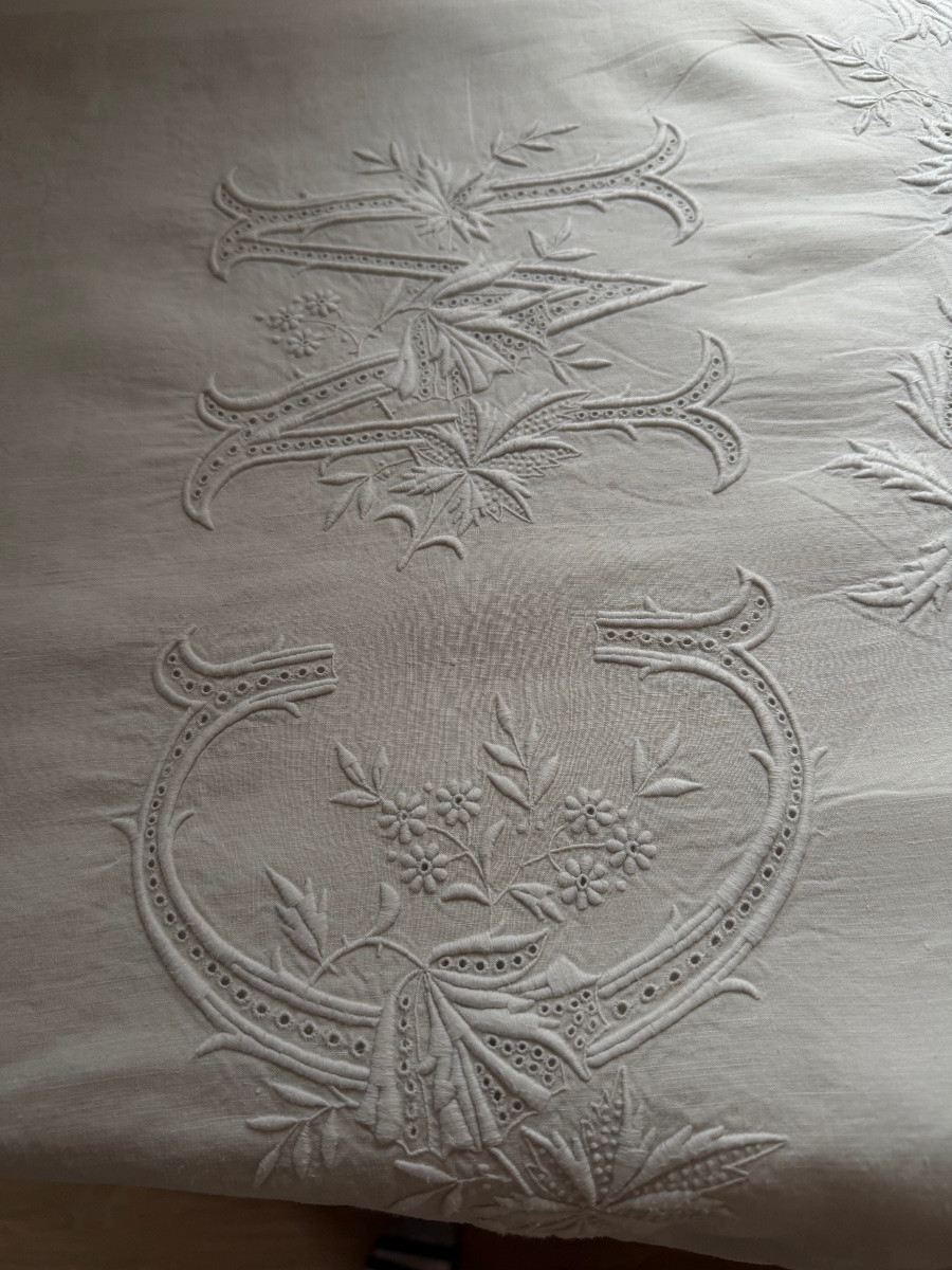 drap de mariage broderie blanche festonné  fil de lin, monogramme CM  fin XIXe siècle 236x350-photo-8