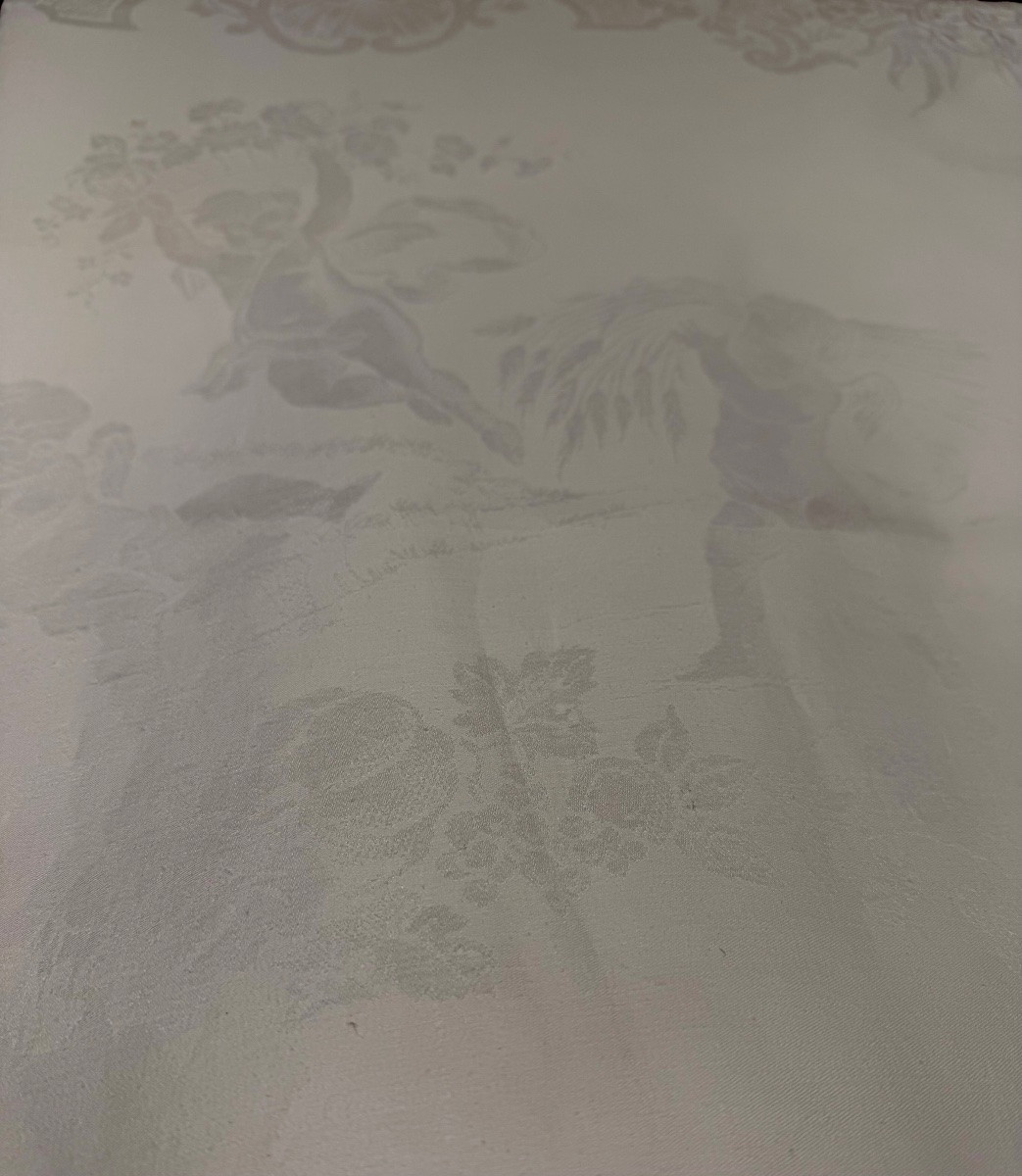 nappe ancienne 540 x 245 cm et 14 serviettes en damassé de lin et soie, décor figuratif angelot-photo-3