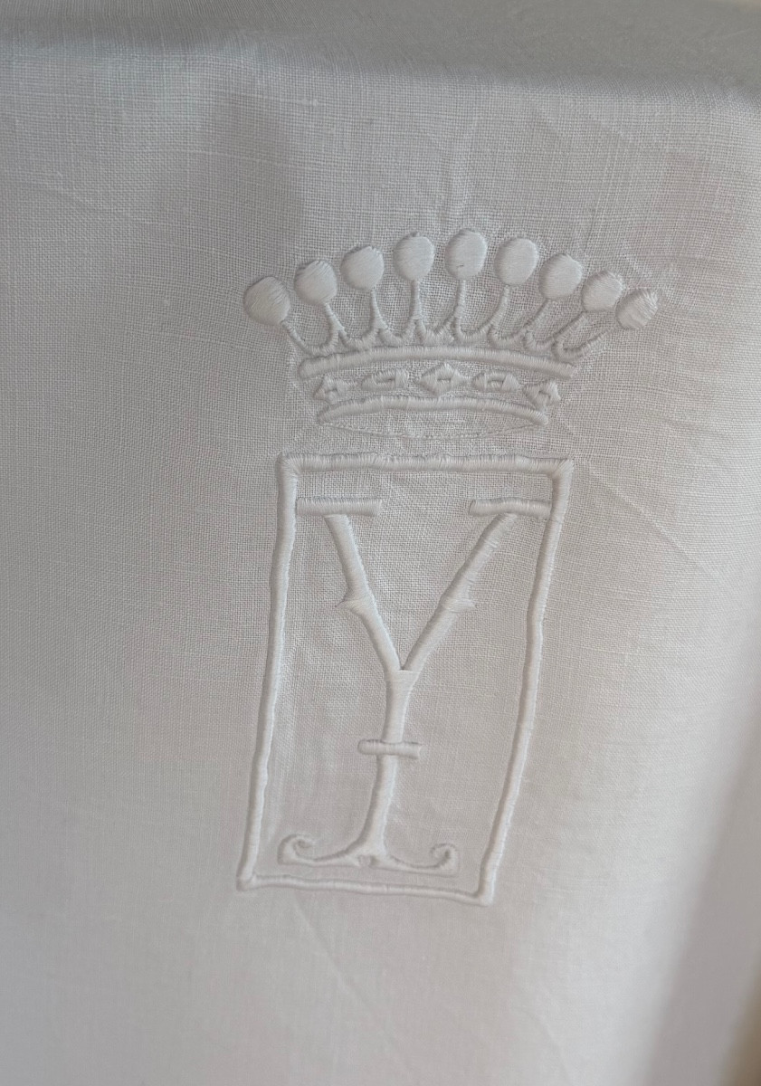 Large Antique Cloth With Count's Crown And Monogram Y, Late 19th Century, 230x300-photo-2
