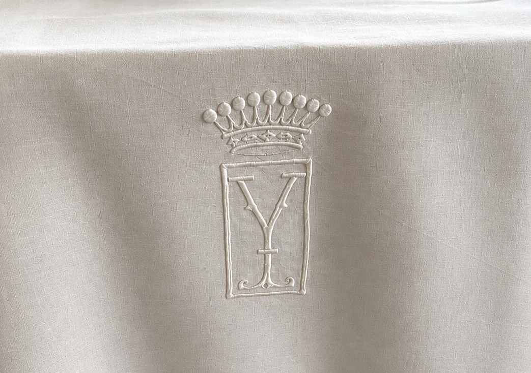 Large Antique Cloth With Count's Crown And Monogram Y, Late 19th Century, 230x300