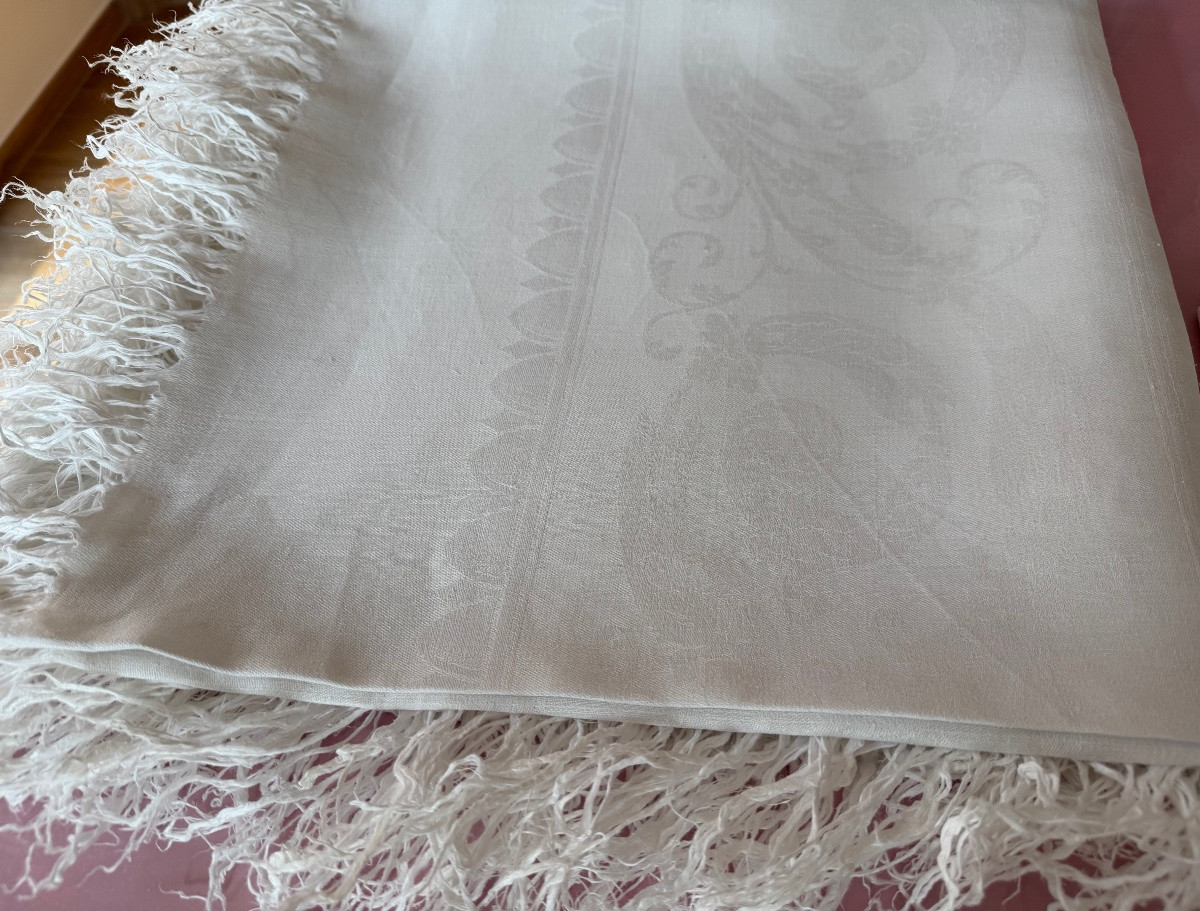 Antique Linen And Silk Damask Tablecloth With A Hunting Scene – Figurative Scene – 19th Century -photo-4