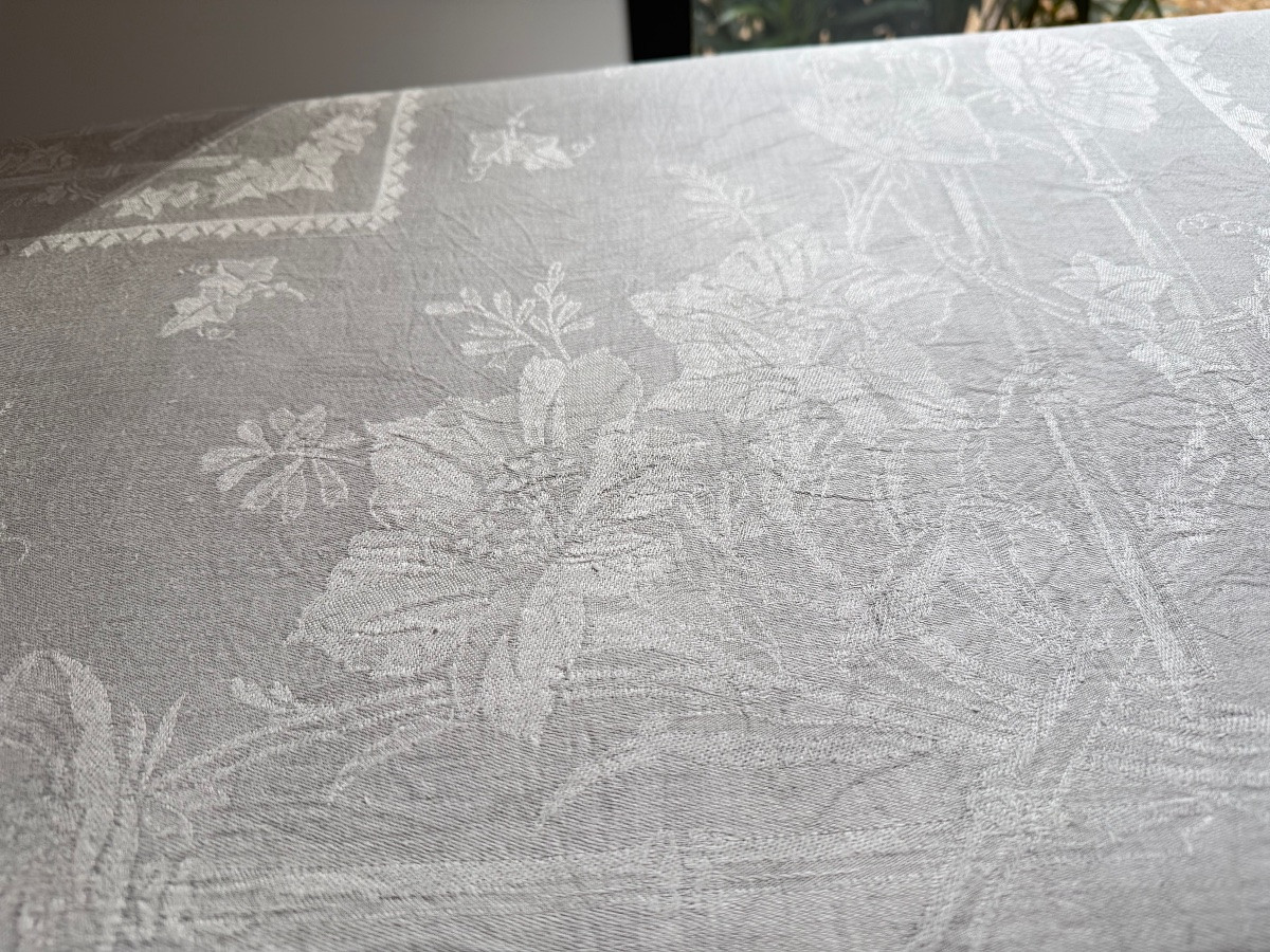 Très grande nappe ancienne damassée 520 x 180 cm, lin et coton, décor floral et rubans-photo-4