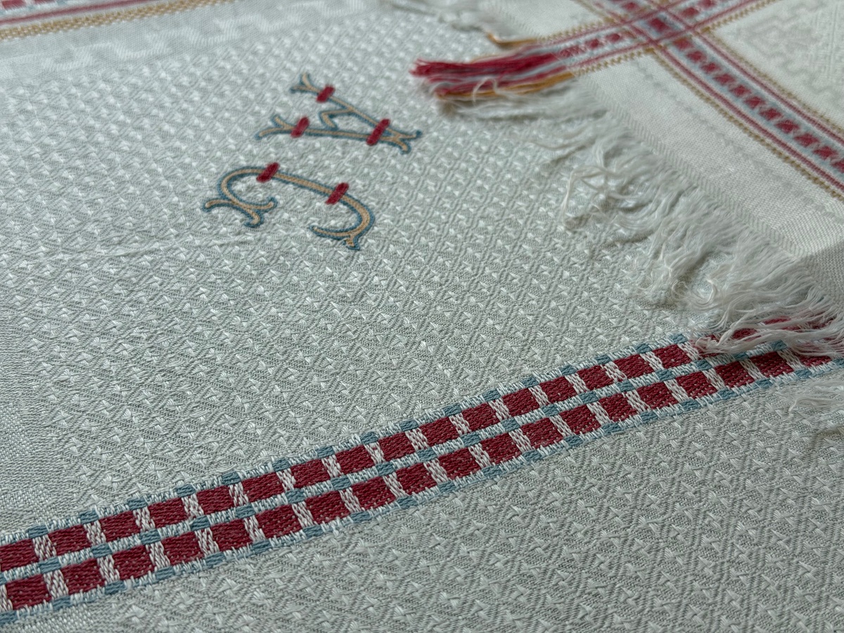 Ancienne nappe à thé  damassée et ses 9 serviettes – Monogramme AG – Napoléon III / XIXᵉ siècle-photo-1