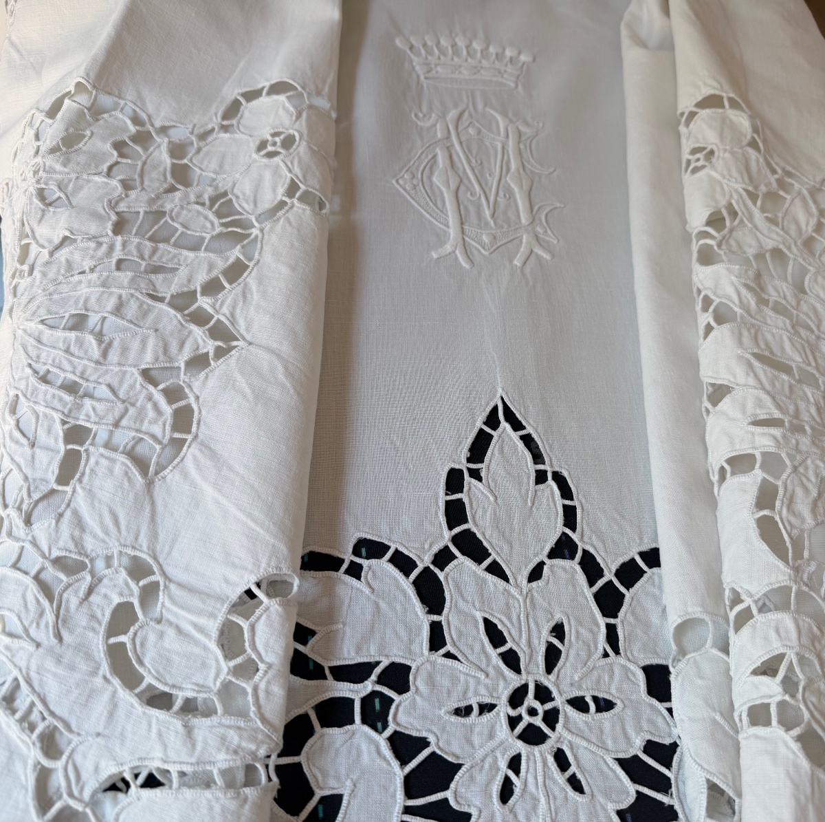 Antique Linen Sheet, Featuring The Monogram "mc" Beneath A Count's Crown, With Richelieu Embroidery – Château Brillette