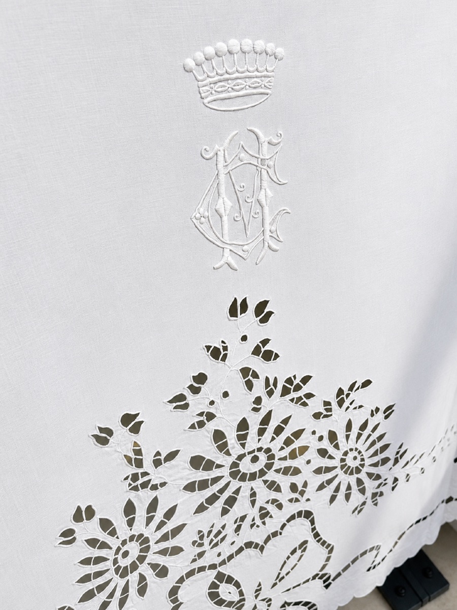Antique Linen Sheet, "mc" Monogram Beneath A Count's Crown, Richelieu Embroidery, Late 19th Century, 240x350-photo-1