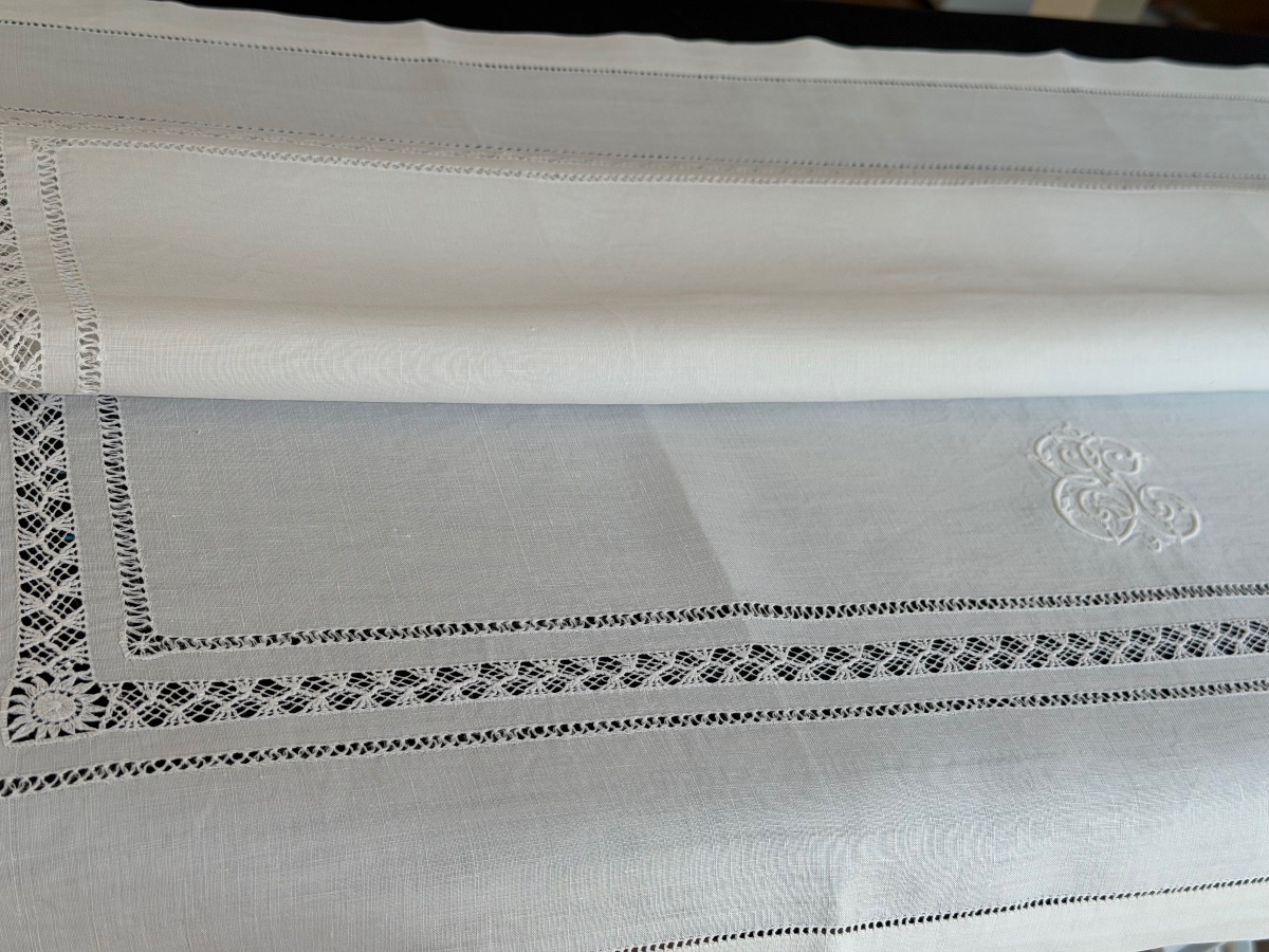 12 Vintage Linen-thread Napkins, Hand-embroidered Monogram, Needle-lace Design, 85x68-photo-2
