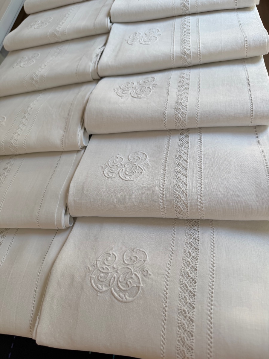 12 Vintage Linen-thread Napkins, Hand-embroidered Monogram, Needle-lace Design, 85x68-photo-3