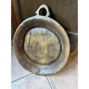 Grande corbeille ancienne , plat , en bois taillée dans un tronc – XIXᵉ siècle