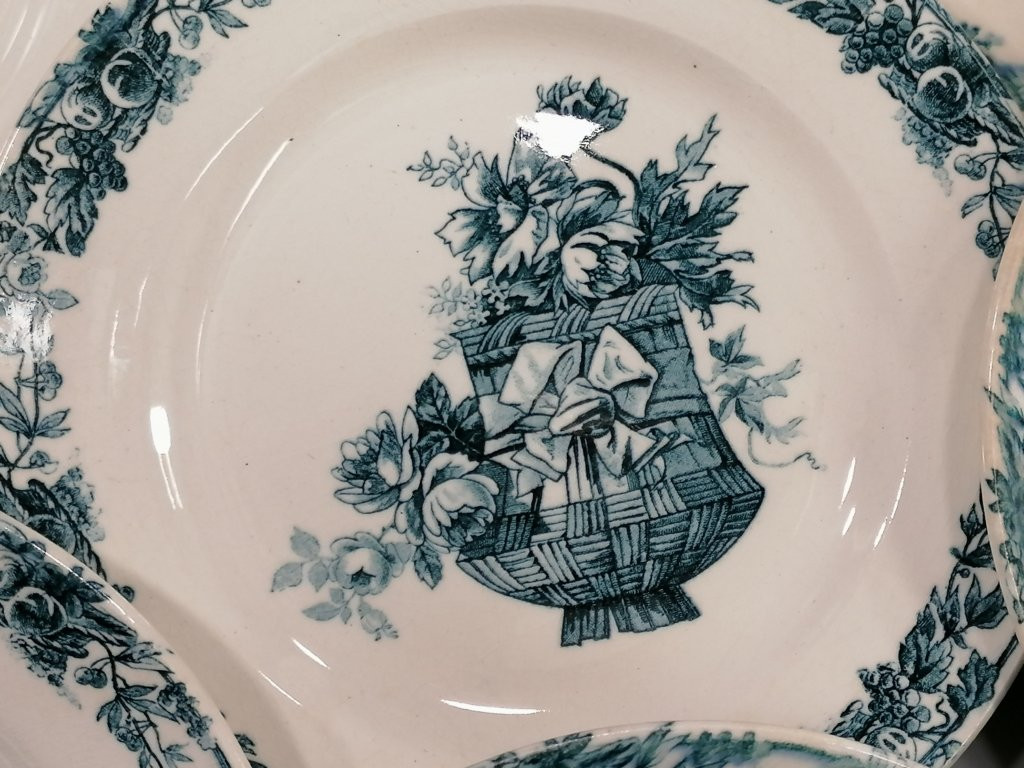 22 Assiettes Plate - Choisy-le-roi - XIX ème - En Faïence Bleu Roy-photo-4