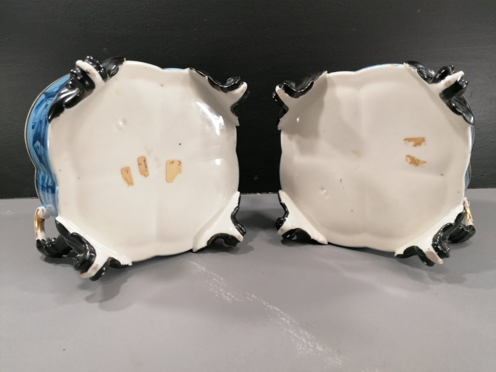 PAIRE DE CACHE POTS – VIEUX PARIS – XIX ème –  PORCELAINE EMAILLE PEINT ET DORE -photo-4