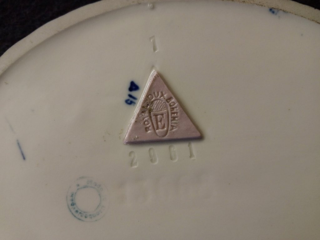 BONBONNIERE ELEPHANT - ROYAL DUX – BOHEMIA - Porcelaine Peinte et doré-photo-3