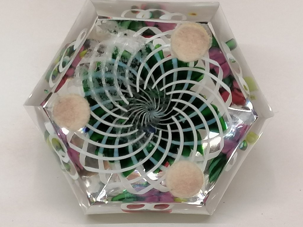 Sulfide Or Paperweight - Baccarat Crystal - Six Domed Curves And Cut Corners-photo-2