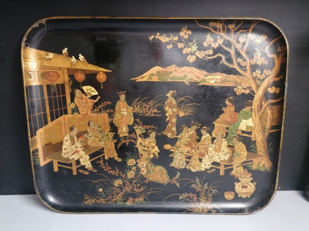 Plateau au Décor Japonais - Les dignitaires – XIXème siècle – 70 X 56 cm