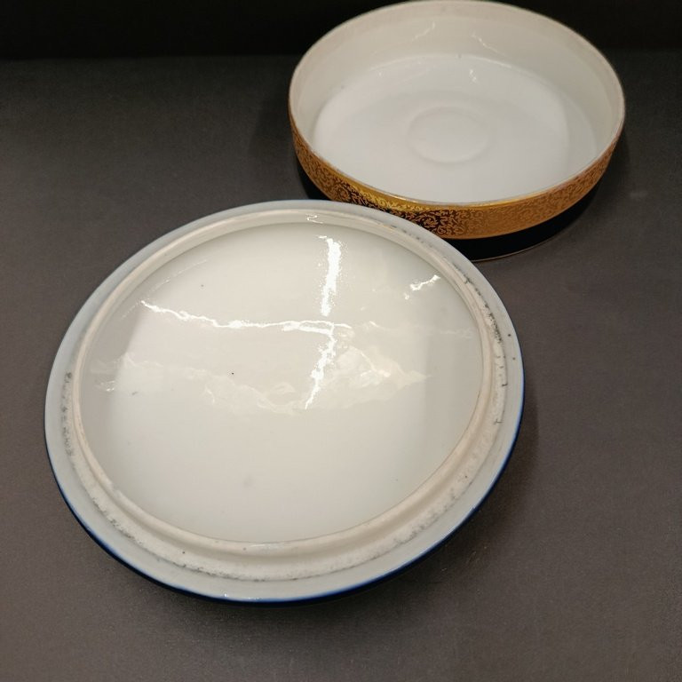  Bonbonnière en porcelaine - Bleu et Or – début XX ème de 1915 à 1944 -photo-6