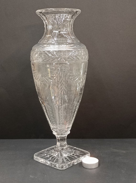 Vase Baccarat - Cristal taillé et ciselé à la main - forme balustre sur pied douche - XIXème-photo-2