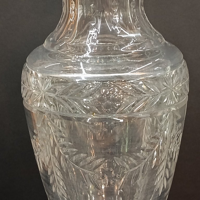 Vase Baccarat - Cristal taillé et ciselé à la main - forme balustre sur pied douche - XIXème-photo-3