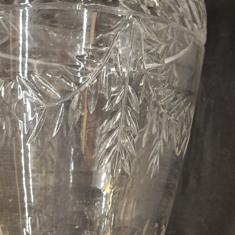 Vase Baccarat - Cristal taillé et ciselé à la main - forme balustre sur pied douche - XIXème-photo-4