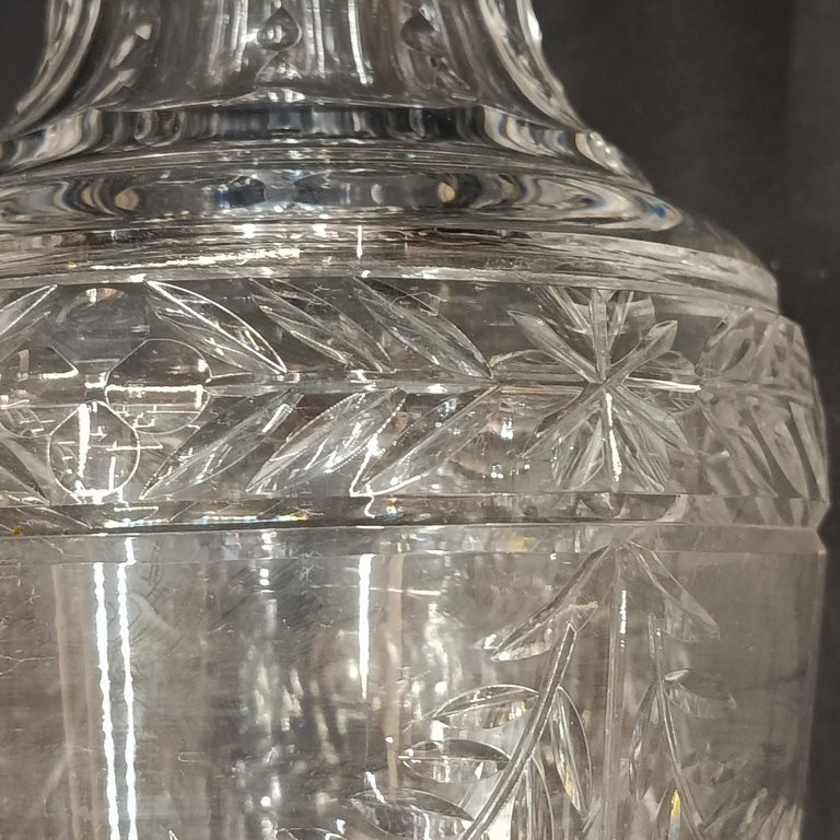 Vase Baccarat - Cristal taillé et ciselé à la main - forme balustre sur pied douche - XIXème-photo-5