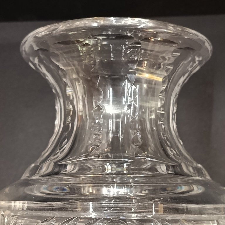 Vase Baccarat - Cristal taillé et ciselé à la main - forme balustre sur pied douche - XIXème-photo-6