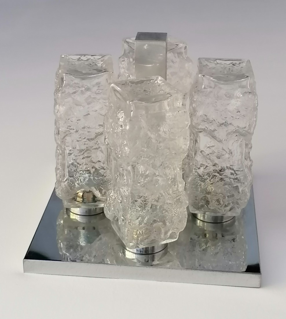Plafonnier Style Glaçon de 1960 à 1970, fabriquer par M. Hillebrand de Limbourg.