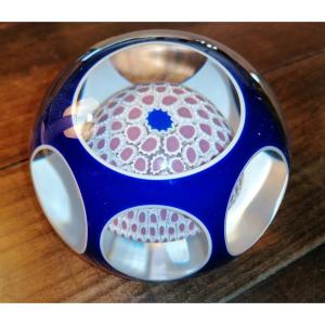 Sulfure ou Presse-papiers  – Saint Louis - Signé SL1978 - Poids : 1,96  Kg. - Diamètre : 11 cm