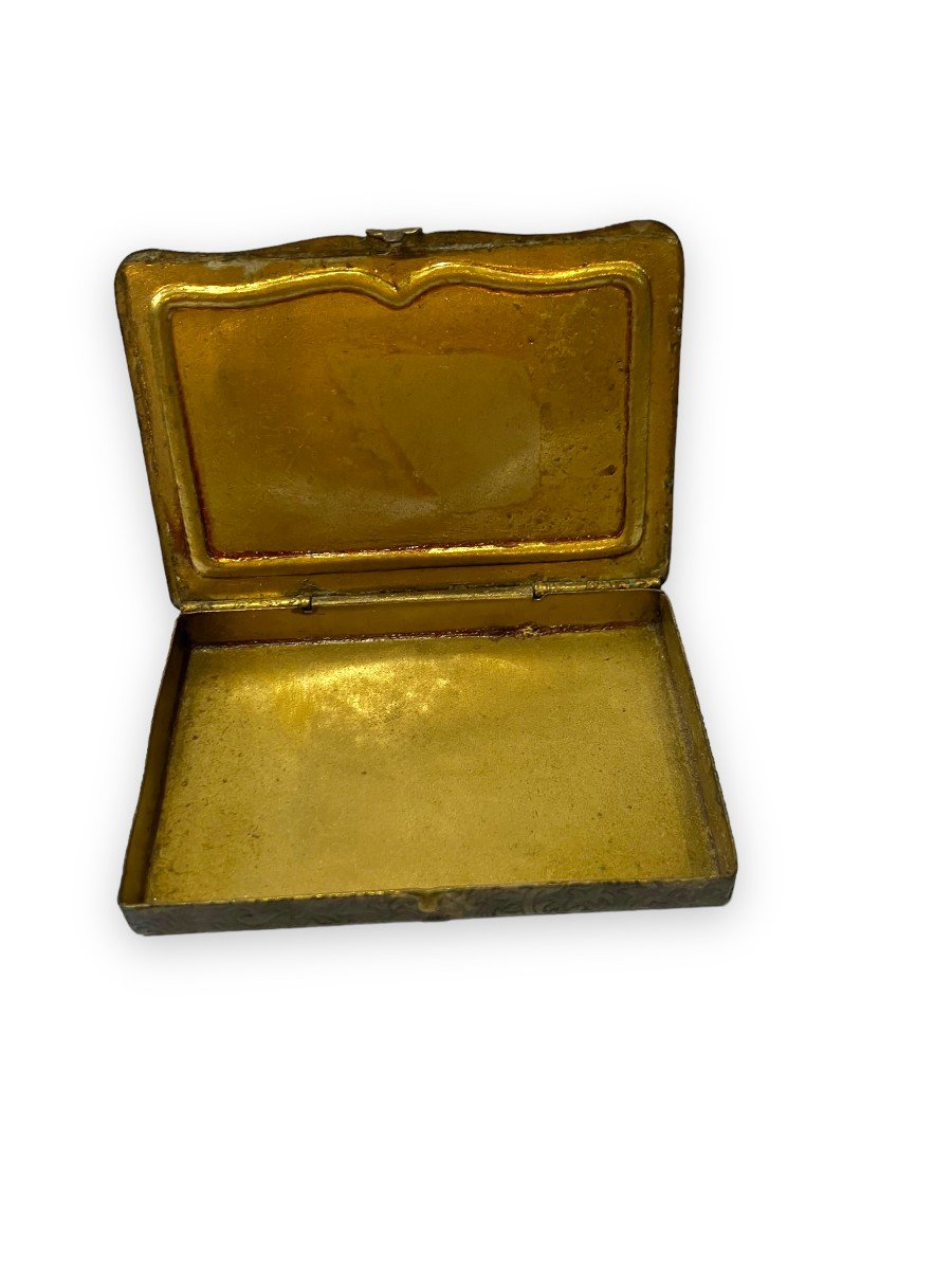 Small Art Nouveau Cigarette Box In Brass And Stones-photo-3