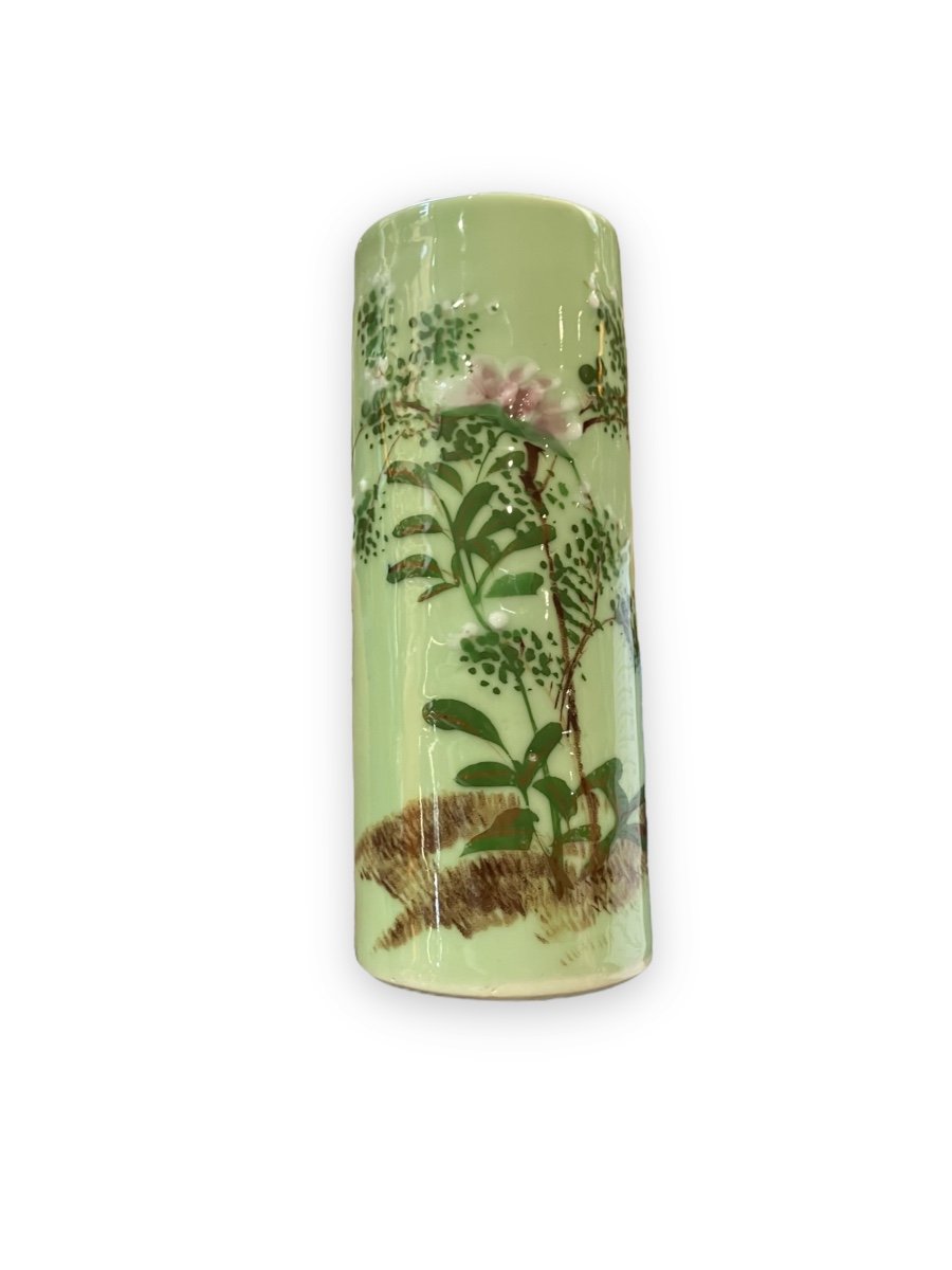 Vase Rouleau En Porcelaine Celadon Asiatique Circa 192 0