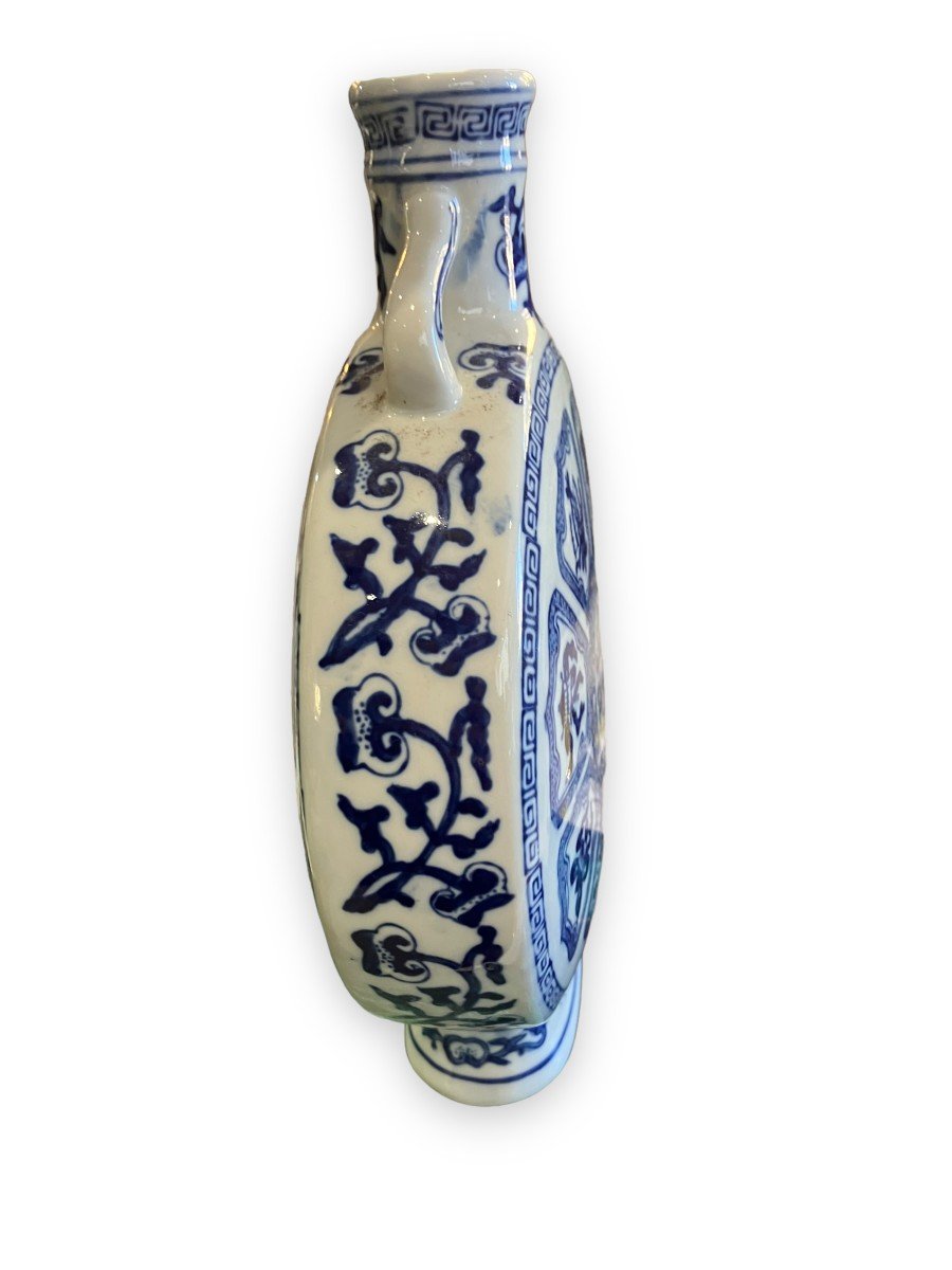 Gourd Vase With Chinese Handles In Blue And White Porcelain-photo-2