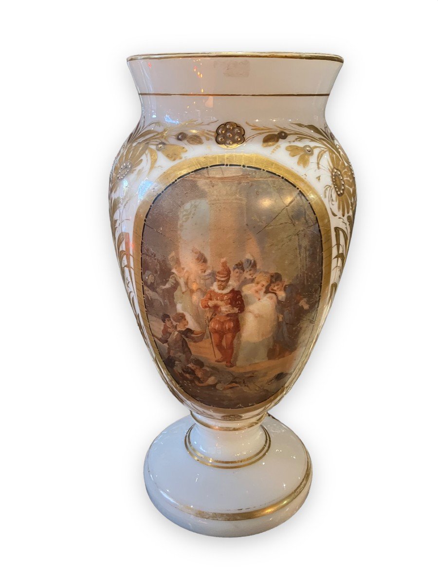 Painted And Gilded Opaline Vase Animated Scene