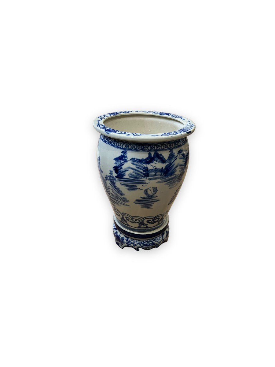 Vietnamese Cache Pot In White And Blue Porcelain-photo-3