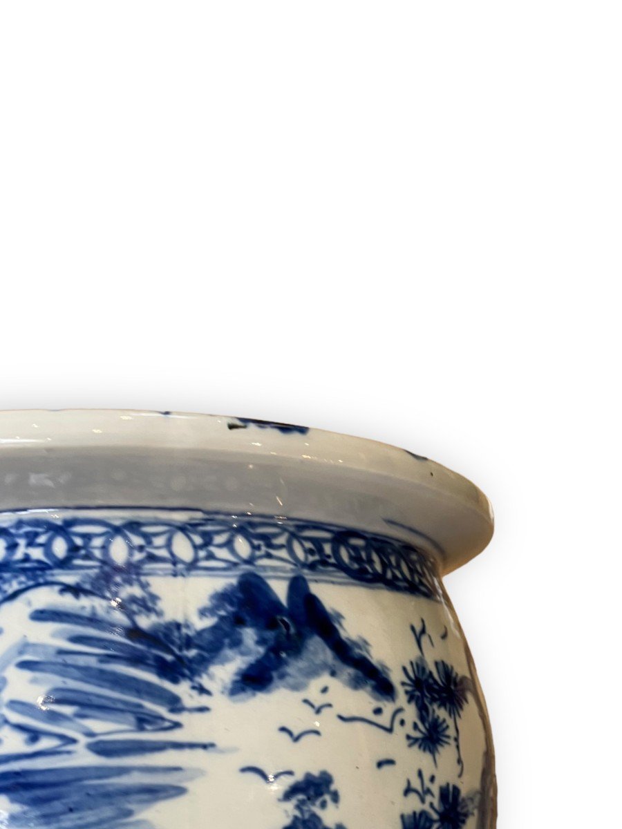 Vietnamese Cache Pot In White And Blue Porcelain-photo-4
