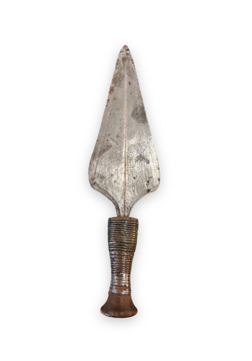 African Fang, Mongo Or Ikul Short Sword