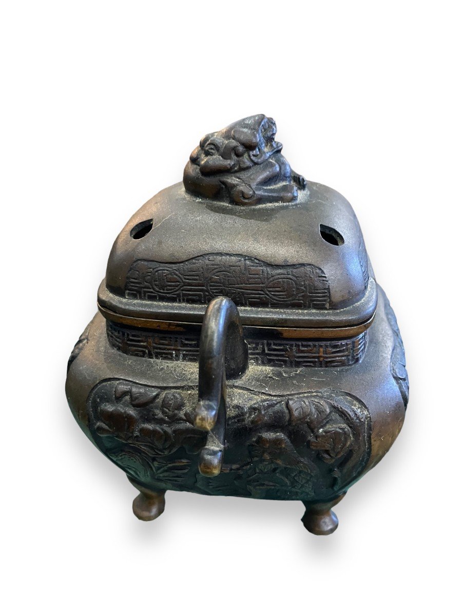 Small Perfume Burner In Bronze Fô Dog Decor And Animated Scenes-photo-3