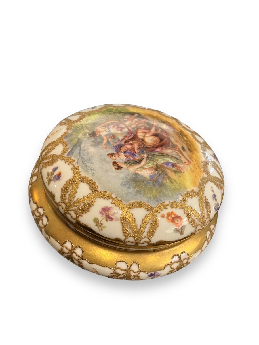 Jewelery Box In Painted And Gilded Porcelain Golse For Limoges-photo-1