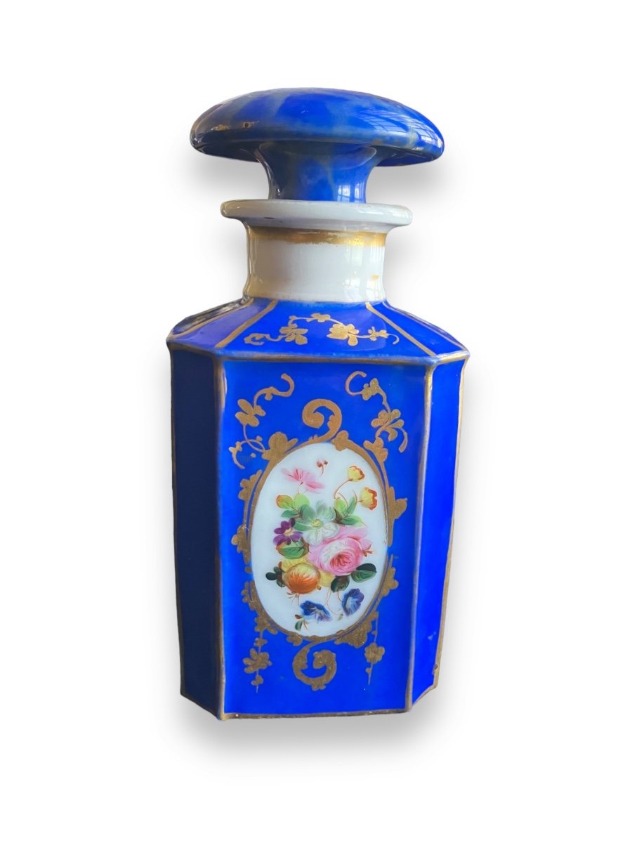 Flacon De Parfum En Porcelaine De Vieux Paris Fond Bleu