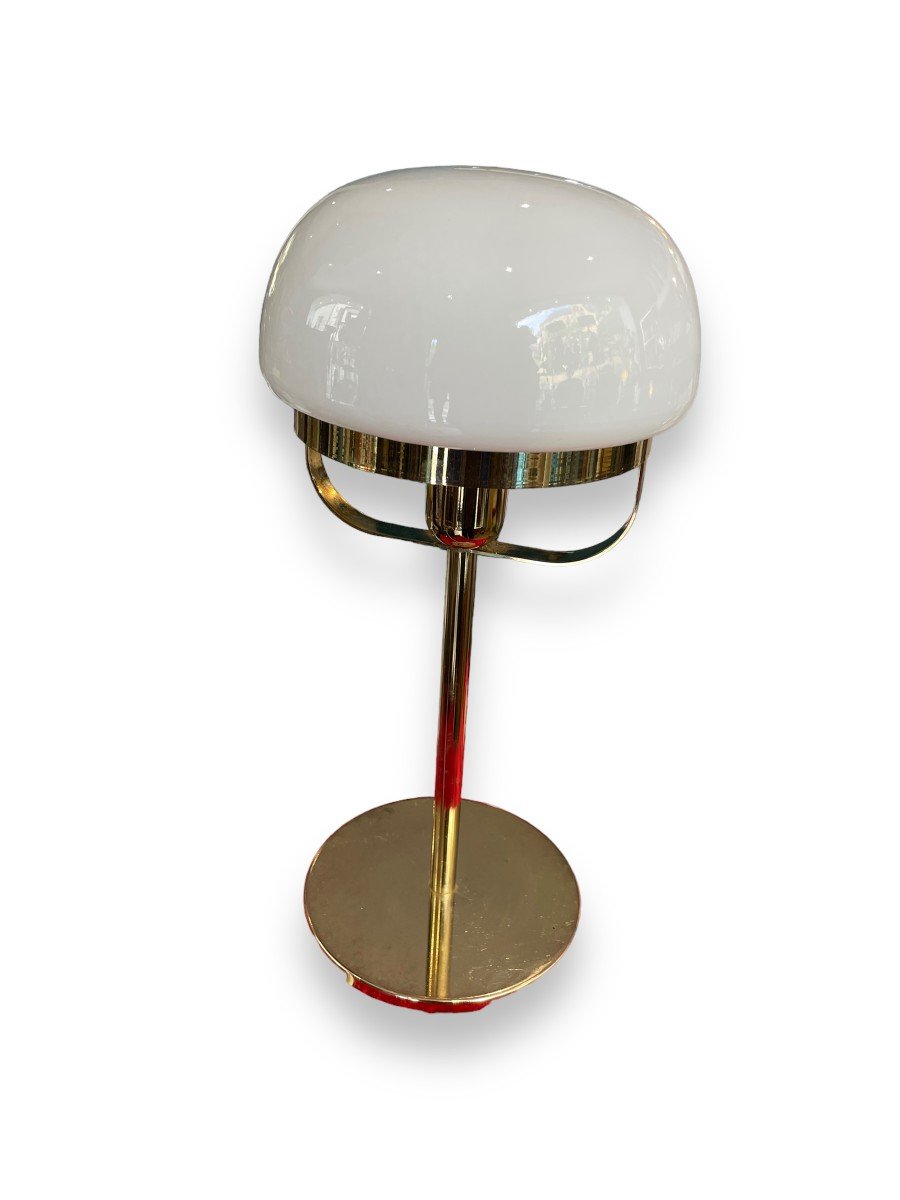 Lampe De Bureau Midcentury En Verre Opalin Et Métal Doré-photo-1