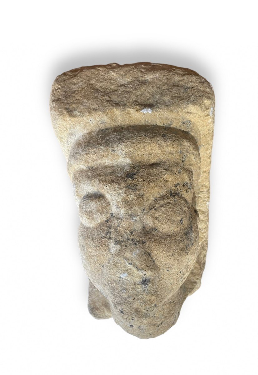 Bas Relief Médiéval  Tête De Personnage Haute époque En Pierre Du Périgord