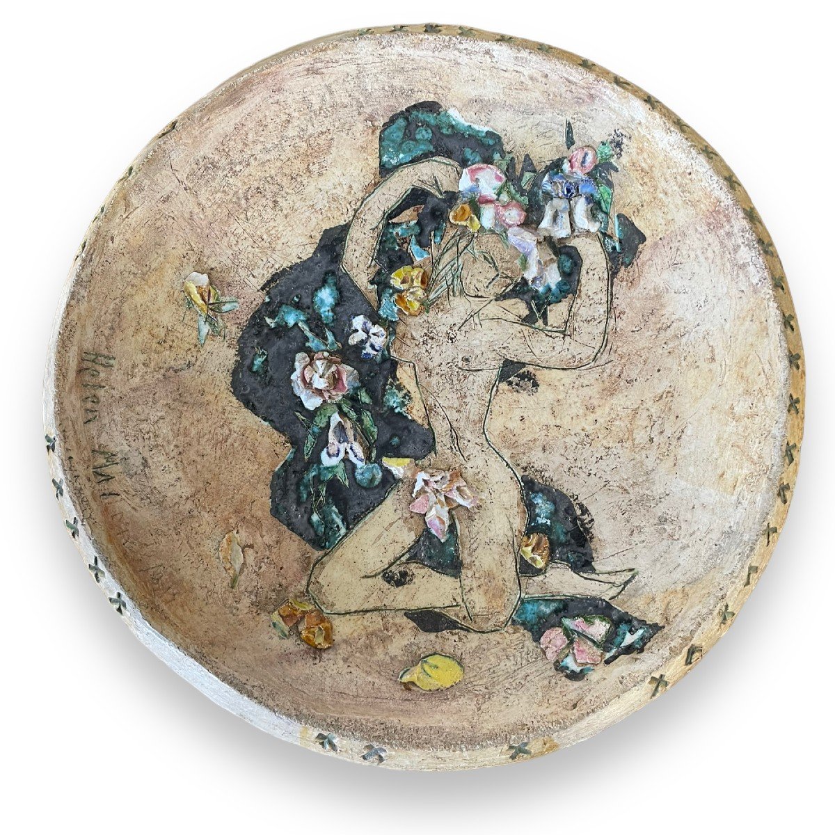 Helen Mai Important Plat En Terre Cuite Et Porcelaine émaillée Nu féminin